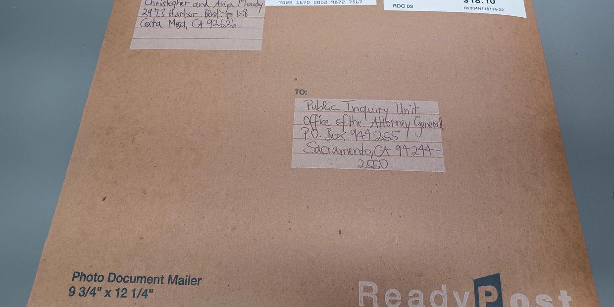 Mailing envelope — legal document evidence